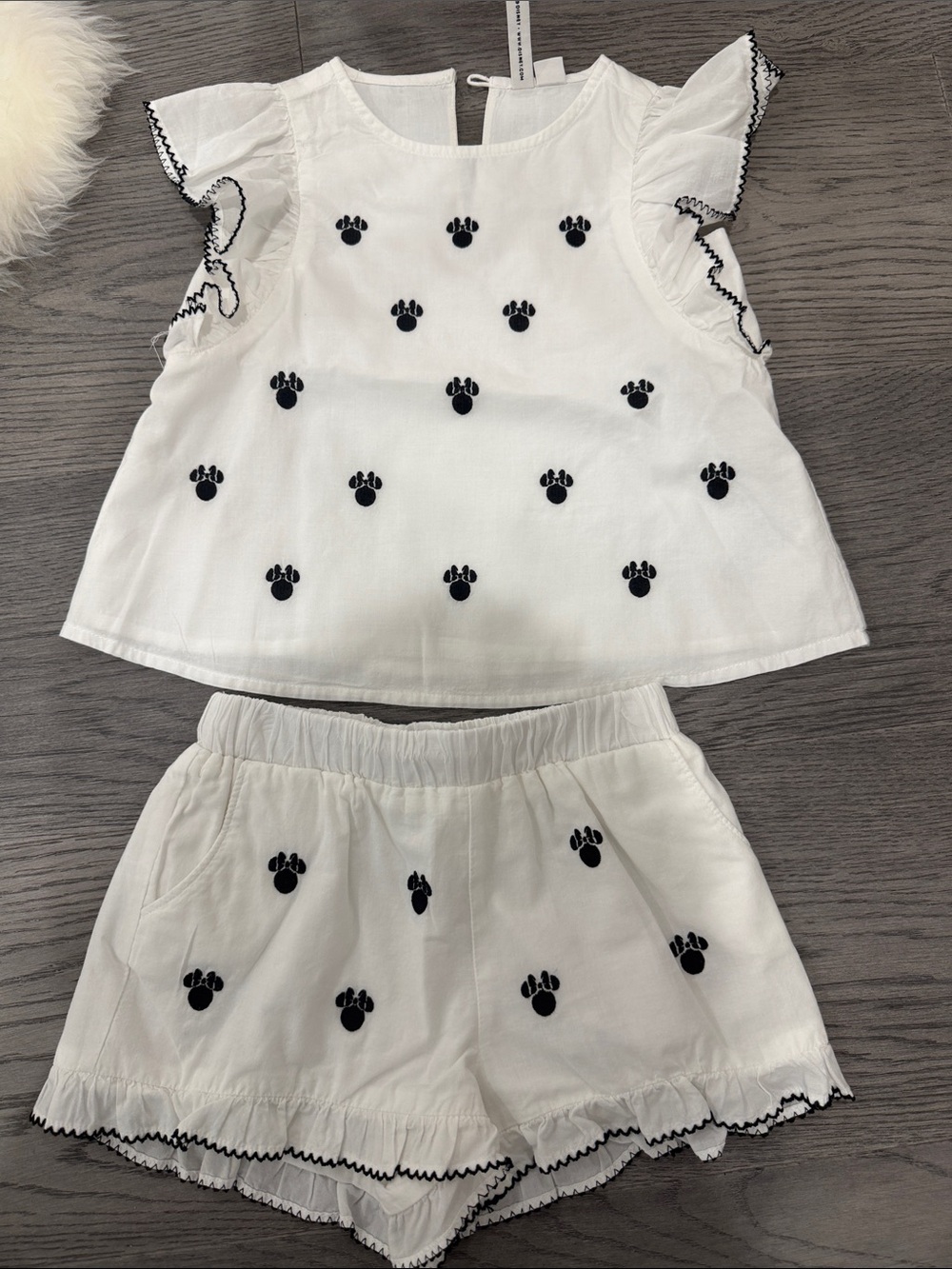 Janie and Jack White Two-Piece Paw Print Top and Shorts Set